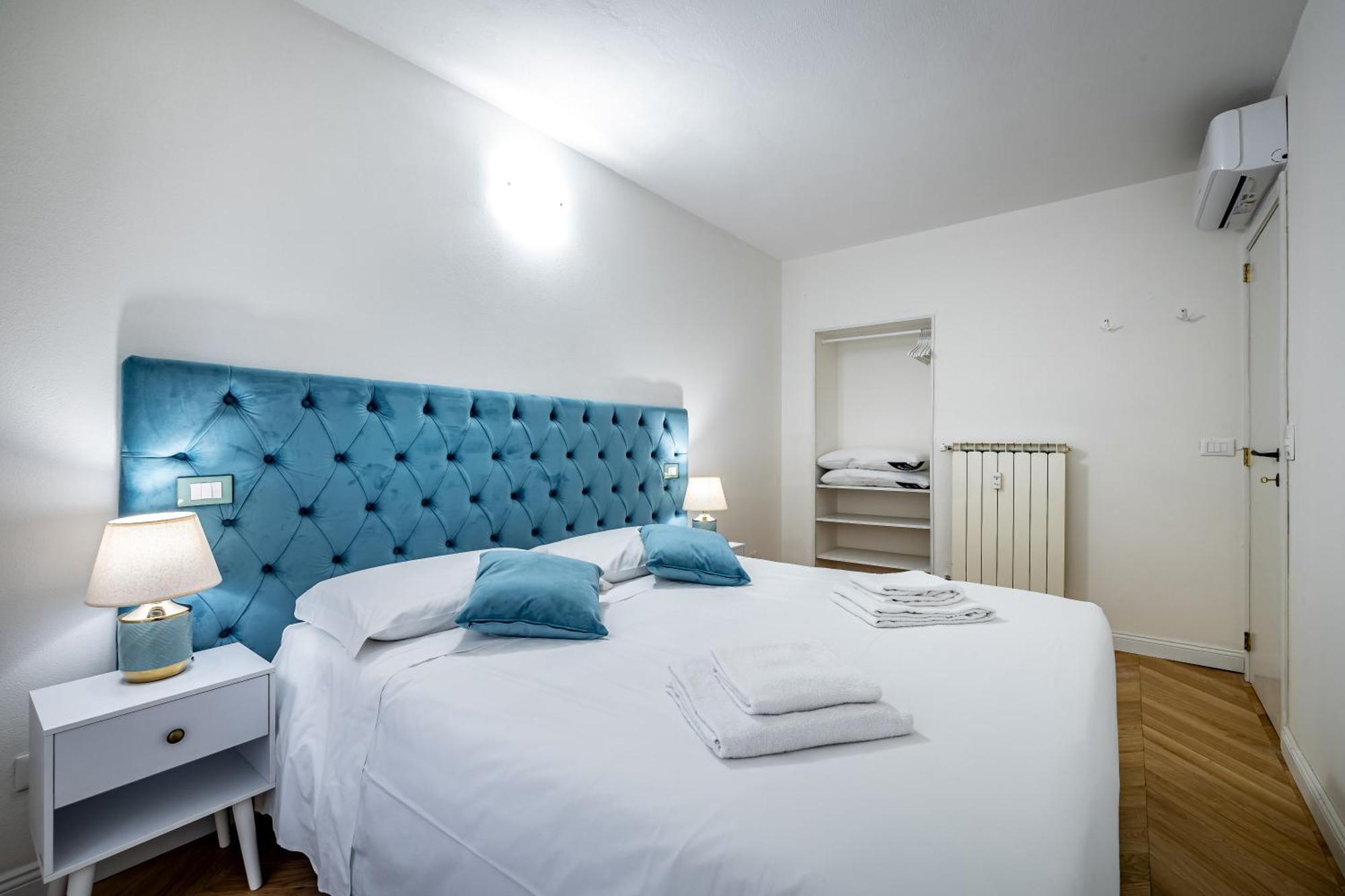 Yd Perfect For A In Near Center Firenze